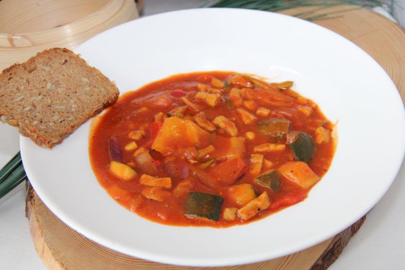 Paprika-Tofu-Gulasch
